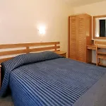 Rija Tia Ξενοδοχείο
