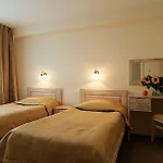 Ξενοδοχείο Rija Tia 3*