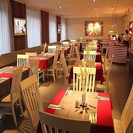 Rija Tia Hotel 3*