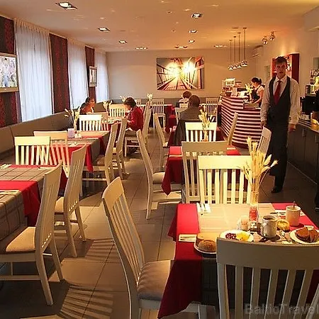 Hotel Rija Tia 3*